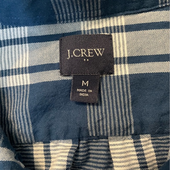 J. Crew Men’s Casual Button Down Cotton Shirt Navy White Plaid Medium Like New - Picture 2 of 5